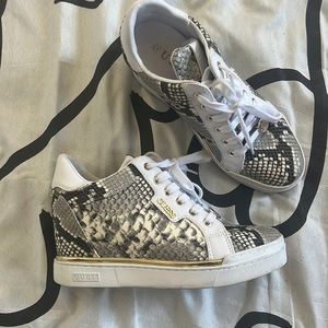 Guess sneaker heels size 7